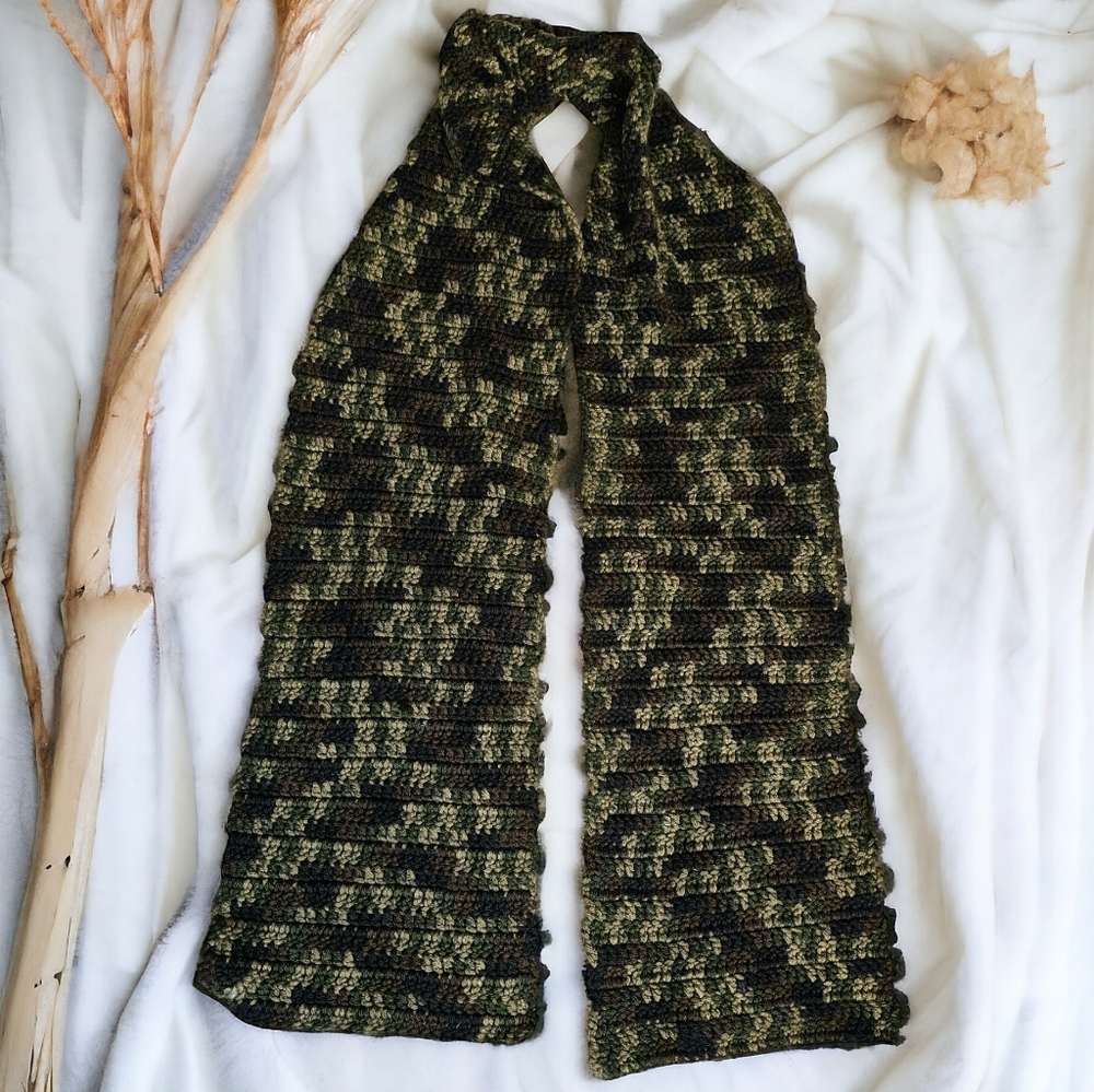 $6.49 SHIPPING Extra Long Handmade Camo Crochet Scarf